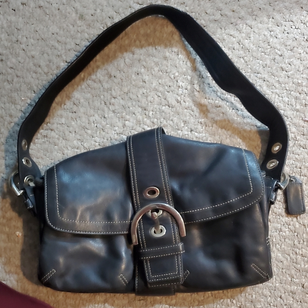 Coach Leather Purse 👜